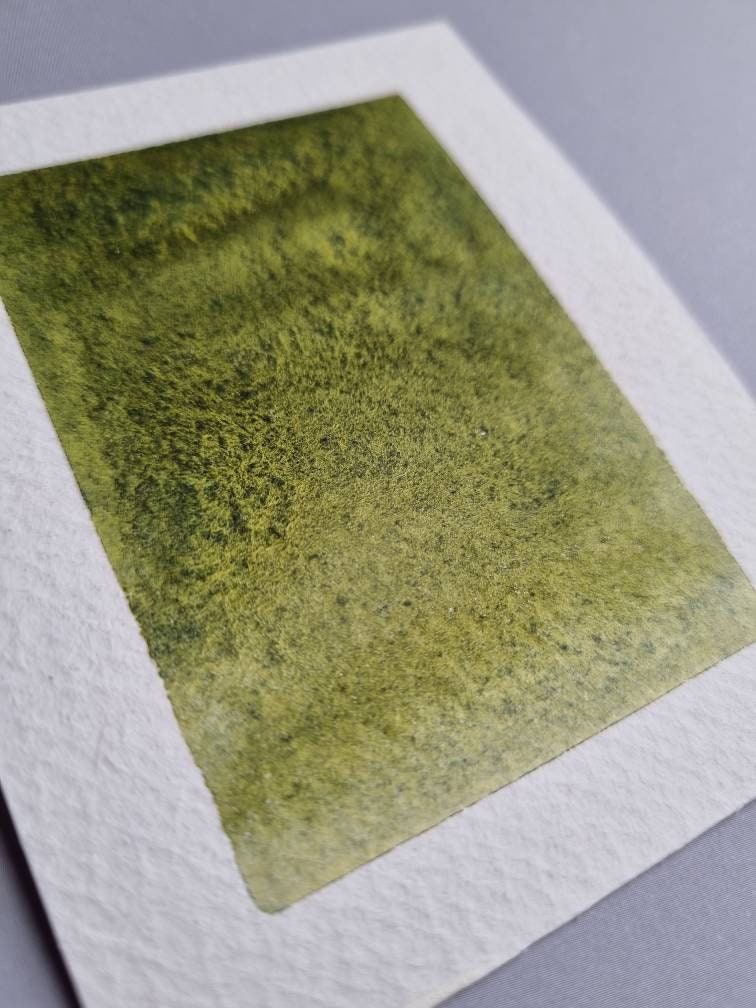 Handmade vegan watercolour paint | granulating and separating green/yellow/blue - Legolas