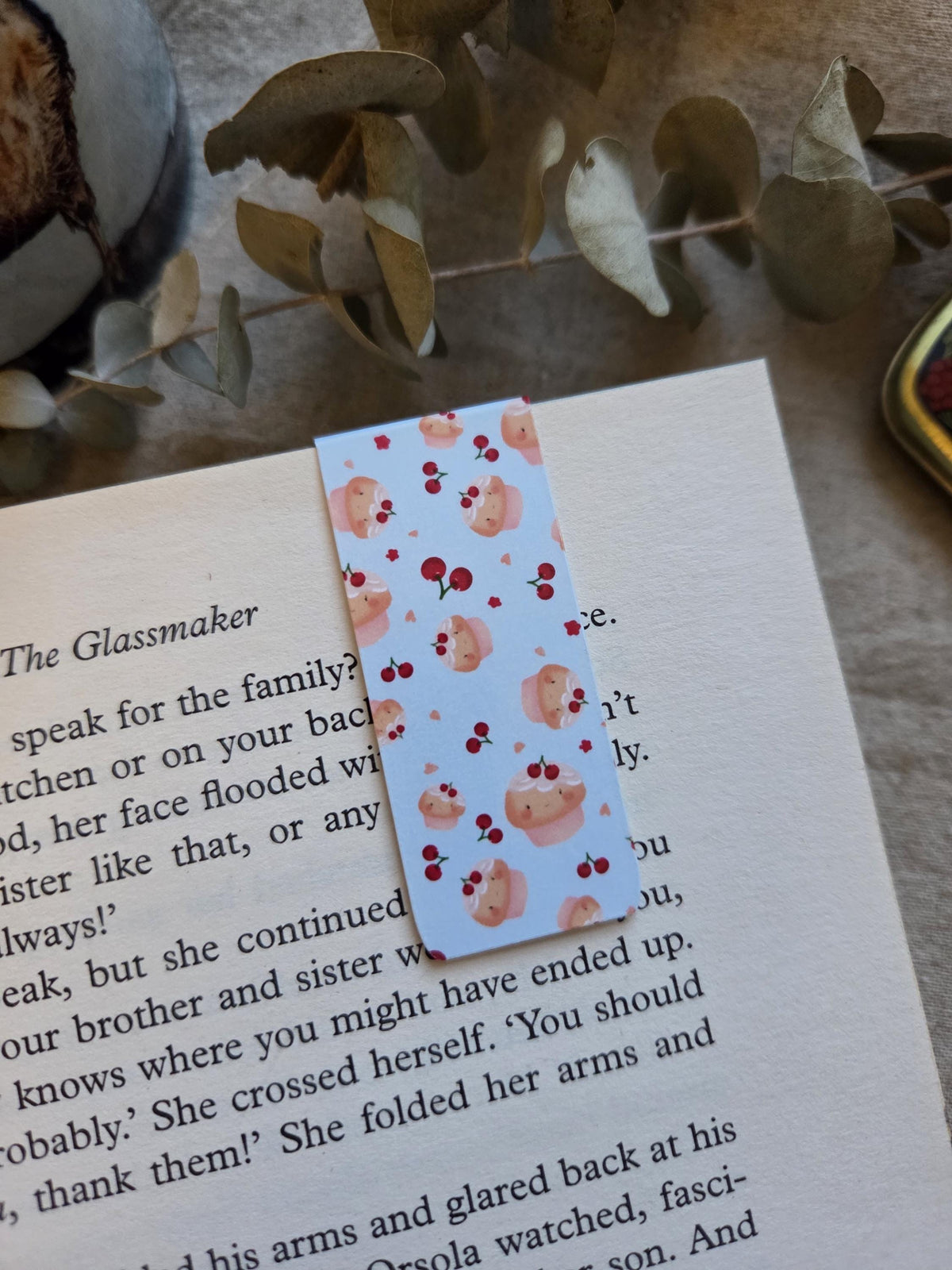 Kawaii Cupcake Magnetic Bookmark | Gift for Book Lover | bookish page marker
