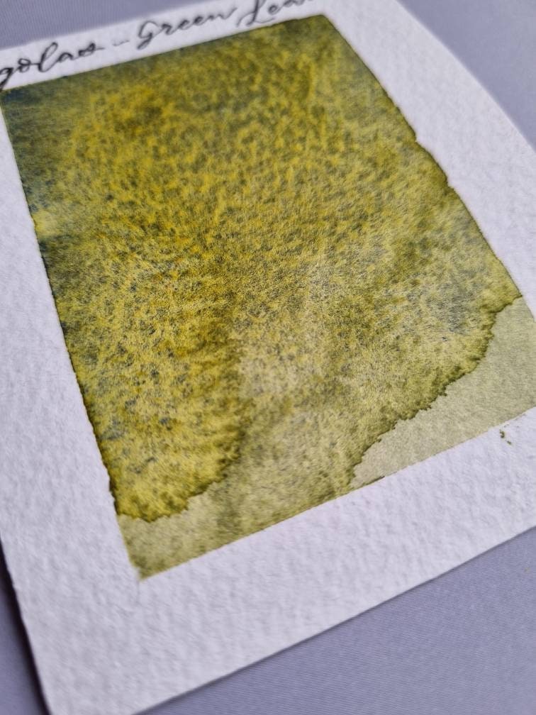 Handmade vegan watercolour paint | granulating and separating green/yellow/blue - Legolas