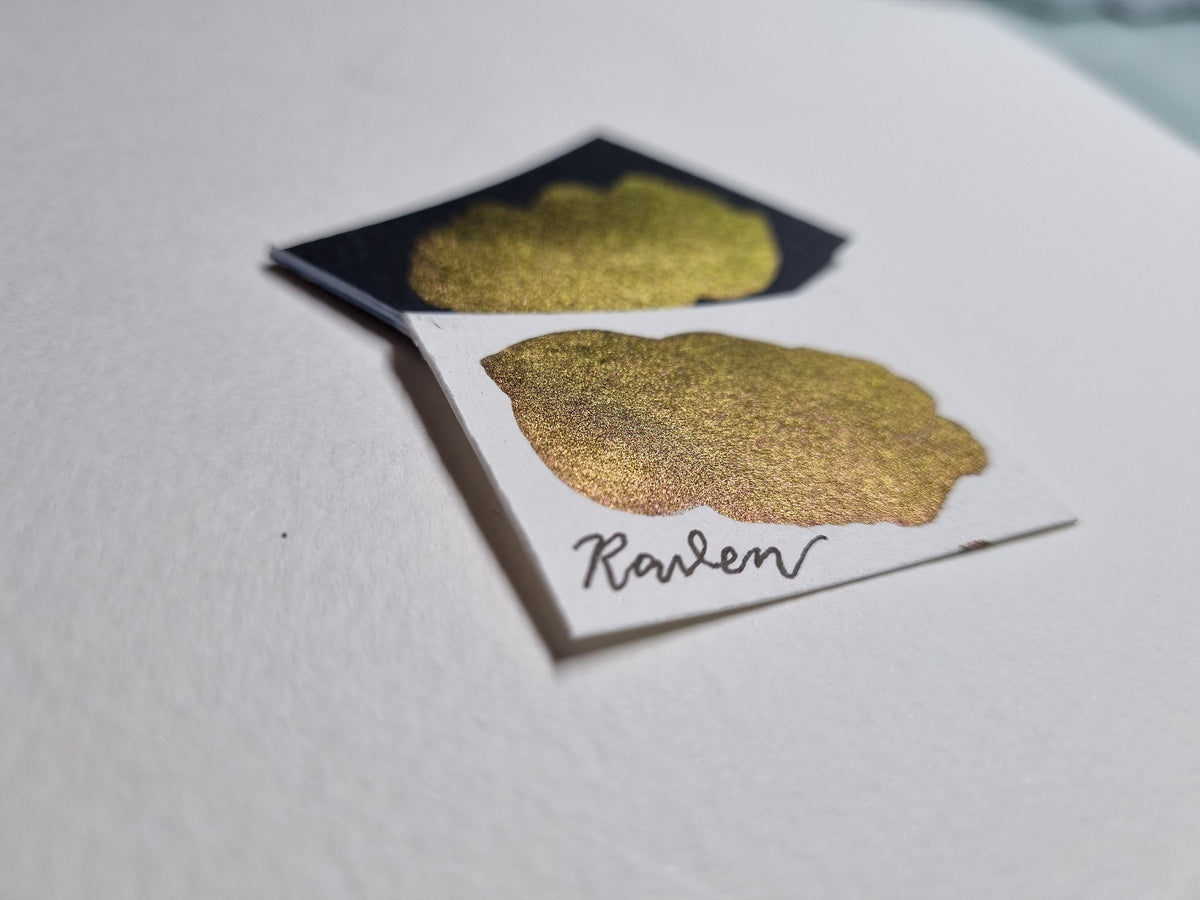 Handmade Vegan Watercolour Paint | Raven Chameleon Shade Shift (Mini Pan)