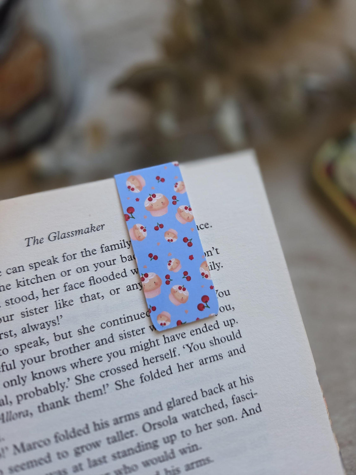 Kawaii Cupcake Magnetic Bookmark | Gift for Book Lover | bookish page marker